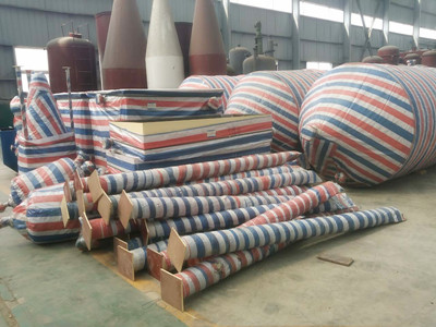 企鵝榨油設(shè)備廠房一角(圖4) 企鵝榨油設(shè)備廠房一角(圖4)