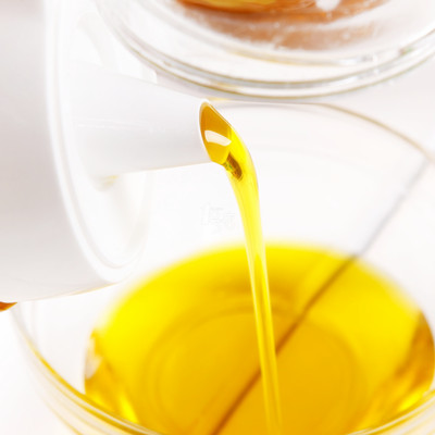 小型榨油機冷榨花生油是什么油(圖1) 小型榨油機冷榨花生油是什么油(圖1)